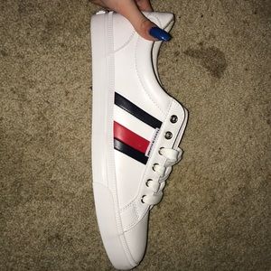 Tommy hilfiger shoes